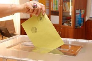 KONDA'dan vir&uuml;sl&uuml; anket tuzağı uyarısı