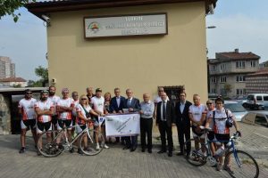 Sağlıklı hayat i&ccedil;in Bursa'dan Eskişehir'e pedal &ccedil;evirecekler
