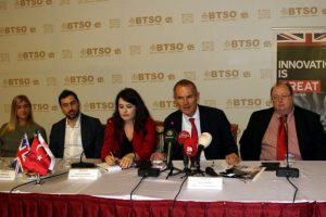 Birleşik Krallık Konsolosu Turner'dan Bursa'da &ouml;nemli a&ccedil;ıklamalar