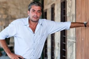 Erkan Petekkaya yurtdışına &ccedil;ıkmama kararı aldı...