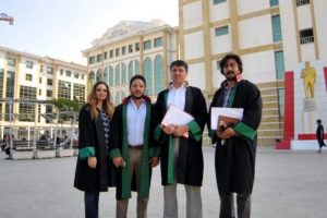 Avukata iş getirmeye aracılık edene 1 yıl hapis
