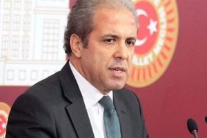 G&uuml;l konuşurken Şamil Tayyar'dan ilgin&ccedil; tweet