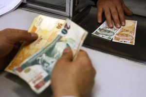 Kamu iş&ccedil;isine ek &ouml;demenin ilki 21 Eyl&uuml;l'de
