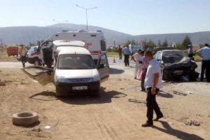 Isparta'da kaza: 3 yaralı