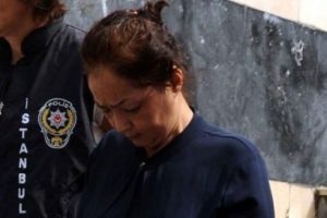 Kocasını &ouml;ld&uuml;rtmek i&ccedil;in şeytani plan!