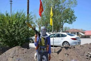 'Varto roket&ccedil;isi' PKK'lı yaralı yakalandı