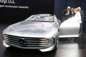 Mercedes'ten Audi ve BMW'ye s&uuml;rpriz &ccedil;ağrı