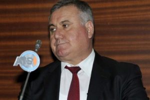 Tarım Reformu Genel M&uuml;d&uuml;r&uuml;nden k&ouml;yl&uuml;lere: Eşkıya mısınız