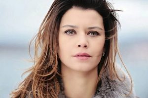Beren Saat'in "Neden sustun?" diyenlere yanıtı