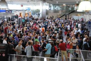 Şehit ailelerine s&uuml;resiz y&uuml;zde 20 indirim