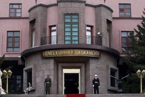 Diyarbakır'da bir jandarma uzman &ccedil;avuş silahlı saldırıda yaralandı