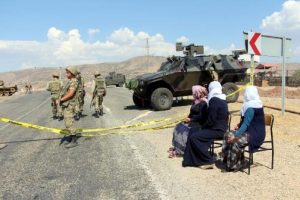 83 HDP ve DBP'li g&ouml;zaltına alındı