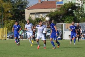 Bursa Nil&uuml;ferspor'dan G&ouml;lbaşıspor zaferi