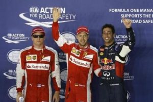 Ferrari 3 yıl sonra "pole" pozisyonunda