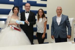 Bursa'da yabancı gelin ve damatların tercihi Nil&uuml;fer Nikah Evi