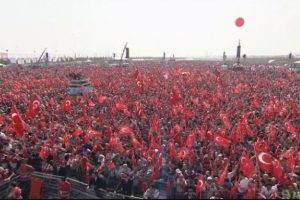 İstanbul'da 'ter&ouml;re karşı tek ses' mitingi
