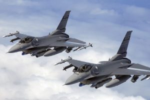 Savaş u&ccedil;akları Kuzey Irak'a y&ouml;neldi
