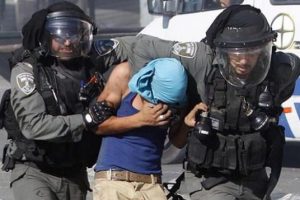 İsrail polisi 4 Filistinli &ccedil;ocuğu g&ouml;zaltına aldı