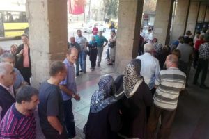 Bursa'da emeklilerin maaş &ccedil;ilesi! Sadece iki postane a&ccedil;ık