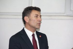 CHP'li Sarıbal'dan Rize'deki Atat&uuml;rk heykeli tartışması yorumu