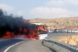 Otob&uuml;ste yangın &ccedil;ıktı, facia ucuz atlatıldı