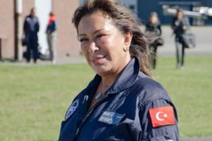 Uzay hayali suya d&uuml;şt&uuml;...