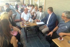 Atanamayan &ouml;ğretmenlerin sorunlarını dinledi