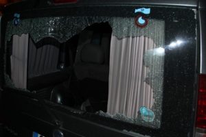 Ter&ouml;ristler sivil aracı taradı