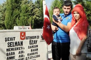 Oğluna şehit ağabeyinin adını verdi