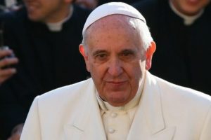 Papa: Onları insan olarak g&ouml;rmeliyiz