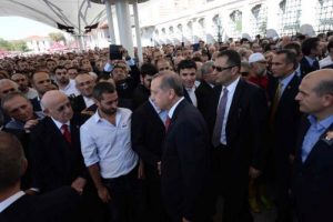 Cumhurbaşkanı Erdoğan Fatih Camii'nde