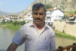 Kurbanlık kesen imam yaralandı