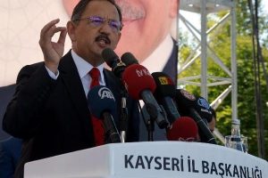 &Ouml;zhaseki: Kesilen kurbanlar İslam aleminin &uuml;zerindeki belaları defetsin