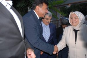 "Kimse bize modern &ouml;ğreti dersleri vermesin"
