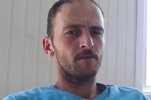 Tartıştığı arkadaşının oğlu tarafından &ouml;ld&uuml;r&uuml;ld&uuml;