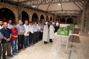Niğde'deki kazada &ouml;len 9 kişi yan yana toprağa verildi