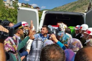 Şehit Uzman &Ccedil;avuş son yolculuğuna uğurlandı