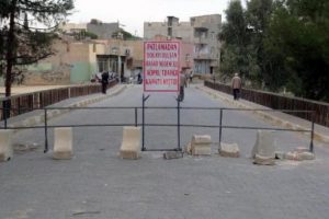 Havaya u&ccedil;urulan k&ouml;pr&uuml; trafiğe kapatıldı