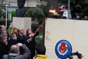 Basın &Ouml;zg&uuml;rl&uuml;ğ&uuml; Anıtı yıkıldı!