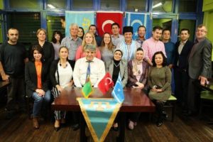 İngiltere'deki T&uuml;rk D&uuml;nyası bir 'platform' şemsiyesi altında