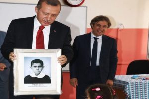 Cumhurbaşkanını duygulandıran hediye