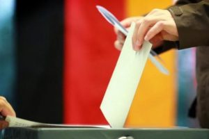 Almanya'da iktidar partilerine destek d&uuml;şt&uuml;