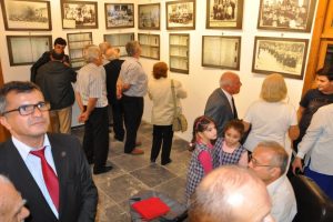 Bursa'da tarihi okulun tarihi evrakları sergilendi...