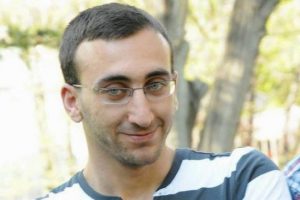 Asker uğurlamasında kalbine yenik d&uuml;şt&uuml;