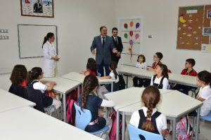 Başkan Kurtulan'dan yeni okullara ziyaret