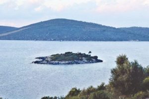 Demirel'in adası tekrar satışta
