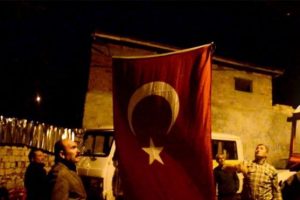 Kardeşinin şehit haberini namaza giderken aldı
