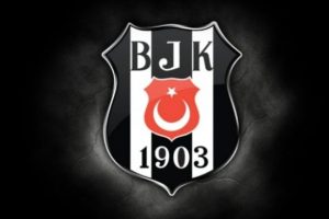 Beşiktaş, sağanak yağmur altında &ccedil;alıştı