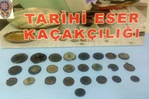 İzmir'de tarihi eser operasyonu