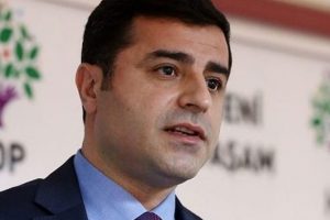 Demirtaş, Facebook'tan soruları cevaplayacak